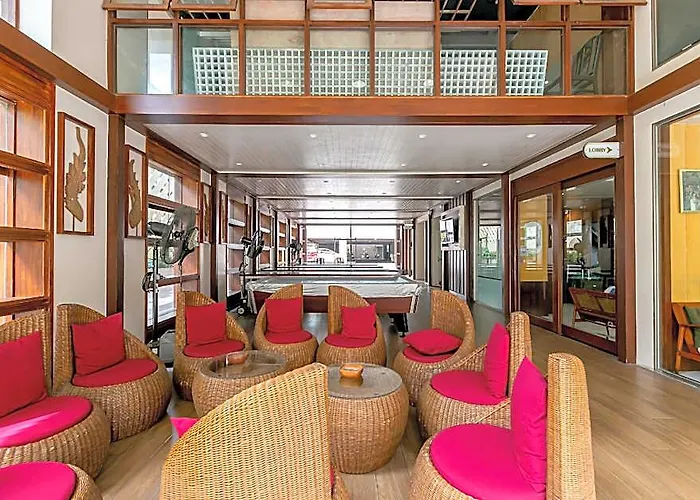A Sathorn Hotel 2*